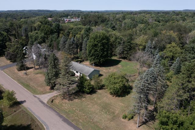 W9806 805th Avenue, River Falls, WI 54022
