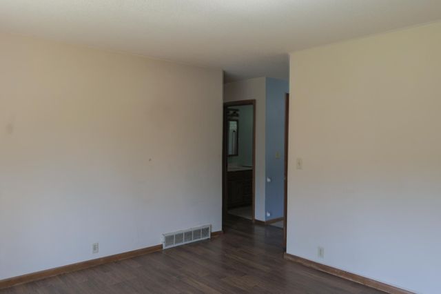 W9806 805th Avenue, River Falls, WI 54022