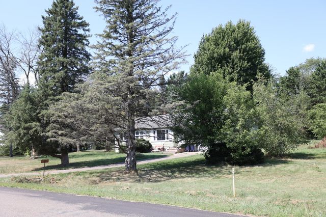 W9806 805th Avenue, River Falls, WI 54022