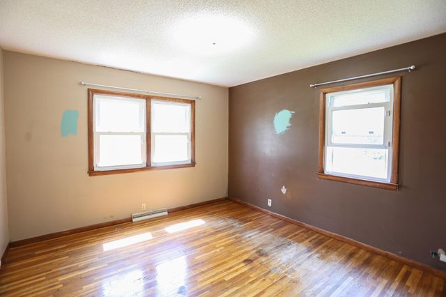 W9806 805th Avenue, River Falls, WI 54022