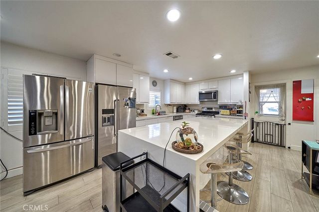 2513 W Mall Place, Anaheim, CA 92804