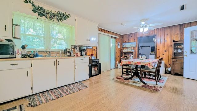 761 County Rd 45, Headland, AL 36345