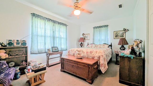 761 County Rd 45, Headland, AL 36345