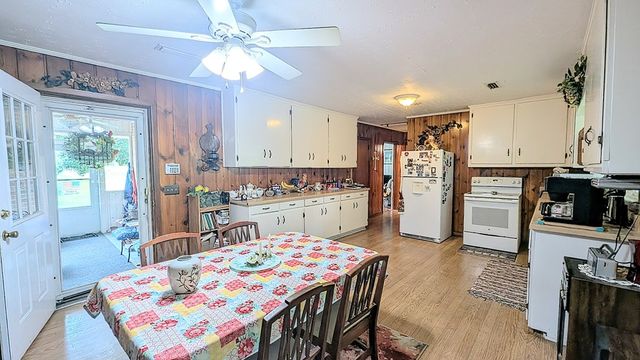 761 County Rd 45, Headland, AL 36345