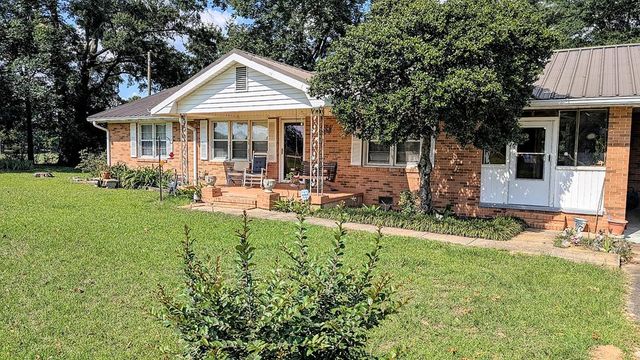 761 County Rd 45, Headland, AL 36345