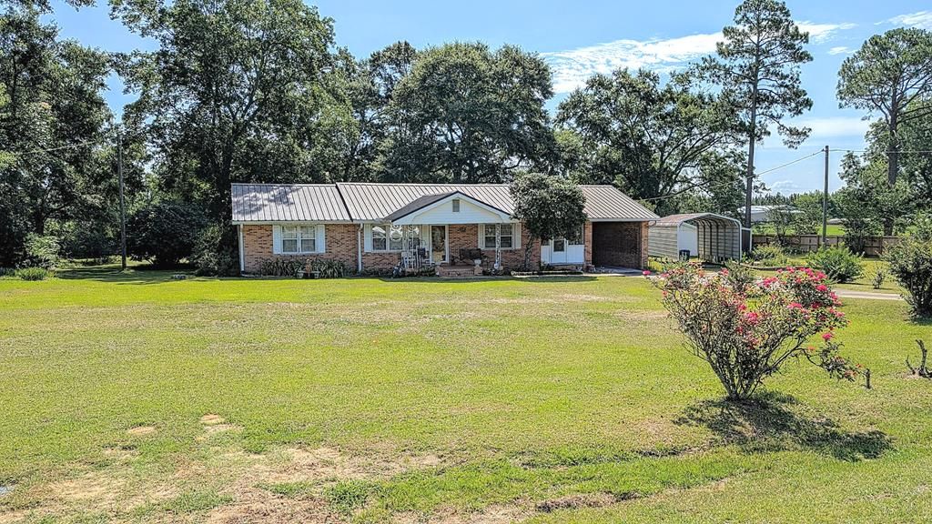 761 County Rd 45, Headland, AL 36345