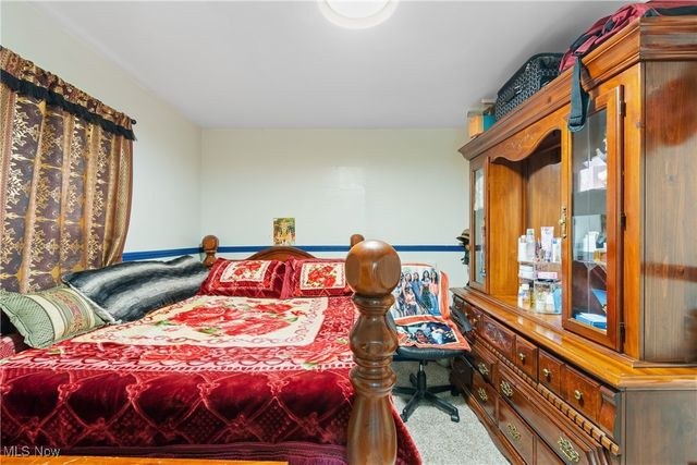 1649 Betz Drive, Akron, OH 44306