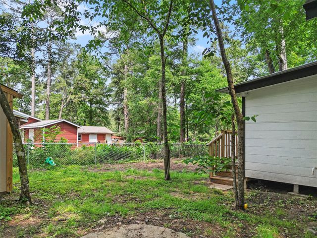 6090 Skylane Drive, Montgomery, TX 77316