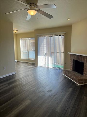 16111 Aspenglen Drive 206, Houston, TX 77084