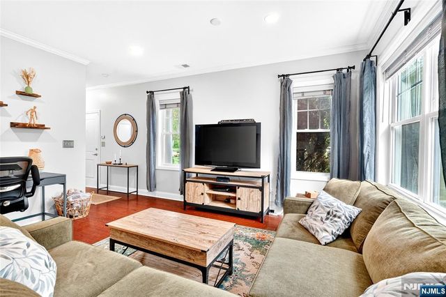 58 Elston Court, Wanaque, NJ 07420