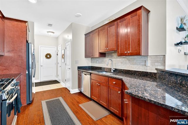 58 Elston Court, Wanaque, NJ 07420