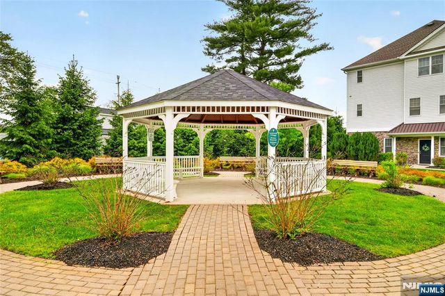 58 Elston Court, Wanaque, NJ 07420