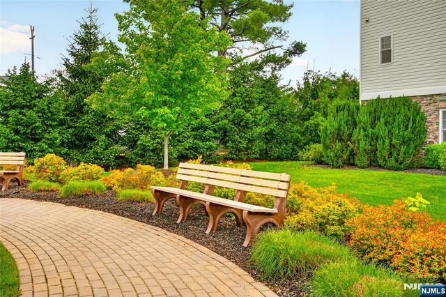 58 Elston Court, Wanaque, NJ 07420