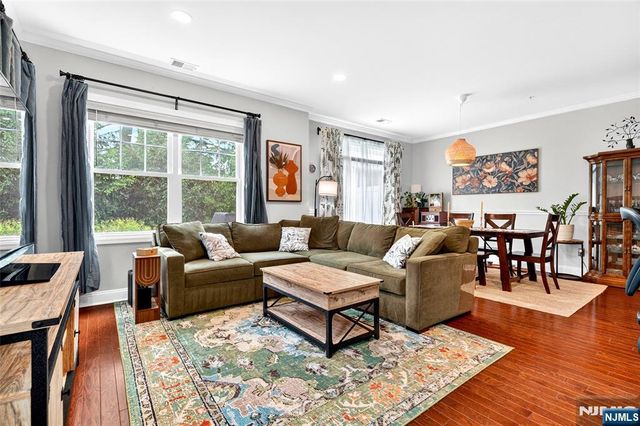 58 Elston Court, Wanaque, NJ 07420