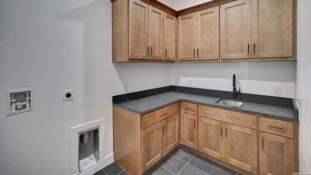 214 Laughing Dog, Boerne, TX 78006