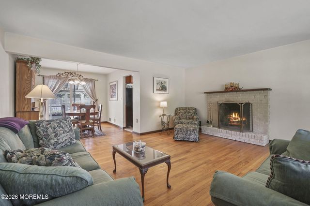 959 Old York Road, East Windsor, NJ 08520
