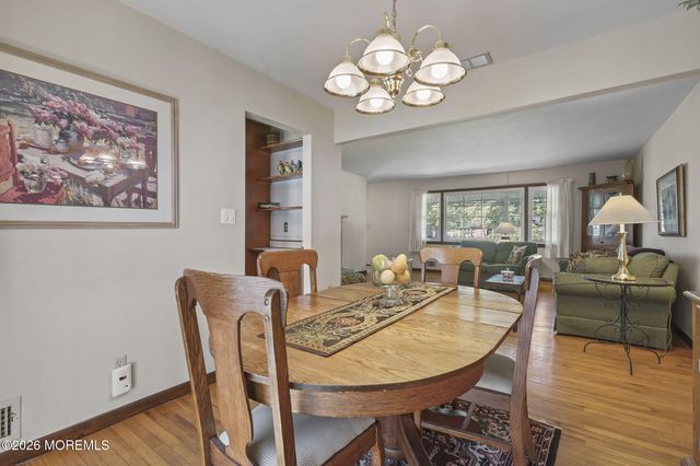 959 Old York Road, East Windsor, NJ 08520