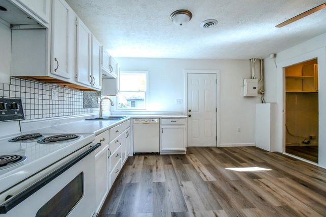 128 Marchmont Drive 128 Marchmont Drive, Fairborn, OH 45324