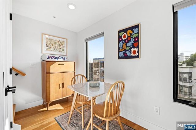 22 Lincoln Street 3, Jersey City, NJ 07307