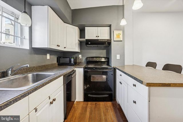 1625 EDGLEY ST, Philadelphia, PA 19121