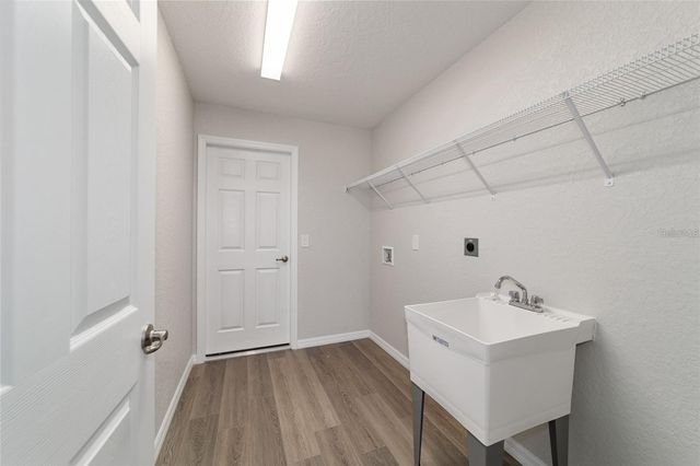 6411 SW 204 AVENUE, Dunnellon, FL 34431