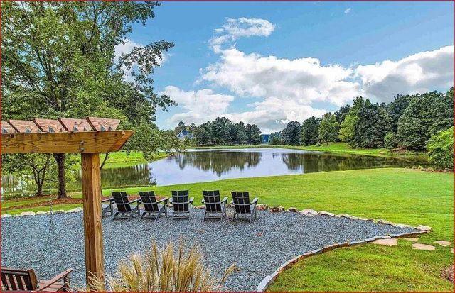 168 Salt Lake Lane, Hoschton, GA 30548