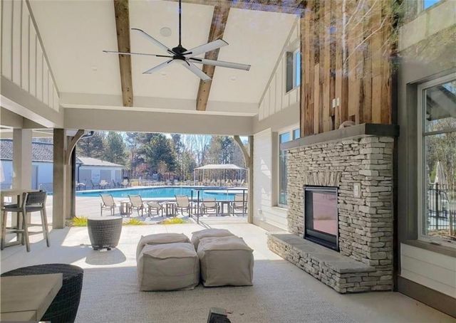 168 Salt Lake Lane, Hoschton, GA 30548