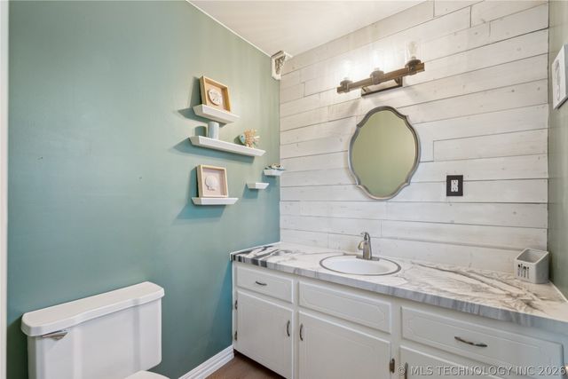 8778 E 170th Street S, Bixby, OK 74008