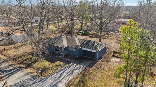 8778 E 170th Street S, Bixby, OK 74008