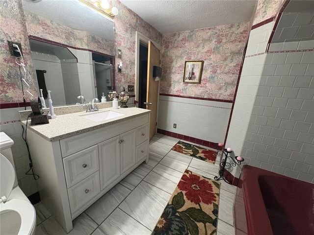 82 Killingly Street, Providence, RI 02909