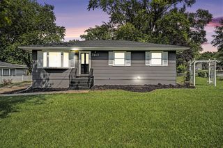 7413 Taney Place, Merrillville, IN 46410