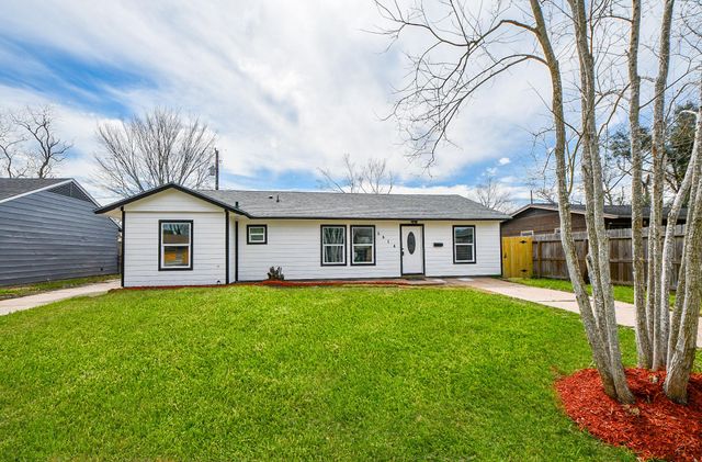 5814 Belneath Street, Houston, TX 77033