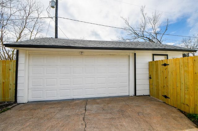 5814 Belneath Street, Houston, TX 77033