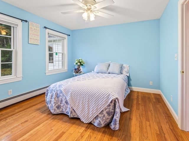 18 Crown St, Spencer, MA 01562