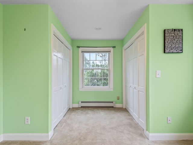 18 Crown St, Spencer, MA 01562