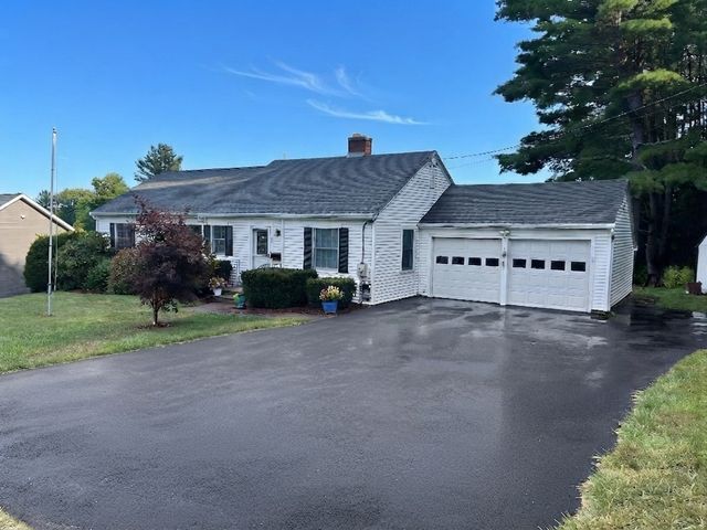 18 Crown St, Spencer, MA 01562