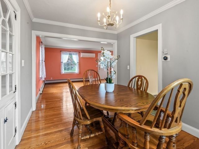 18 Crown St, Spencer, MA 01562