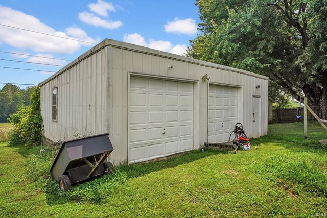 7245 S Zikes Road, Bloomington, IN 47401