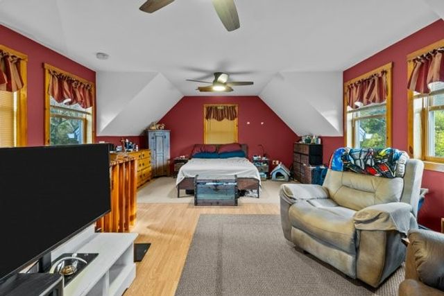 033 Alden Avenue, Portsmouth, RI 02872