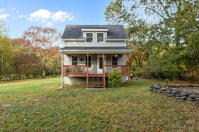033 Alden Avenue, Portsmouth, RI 02872