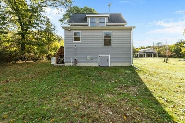 033 Alden Avenue, Portsmouth, RI 02872