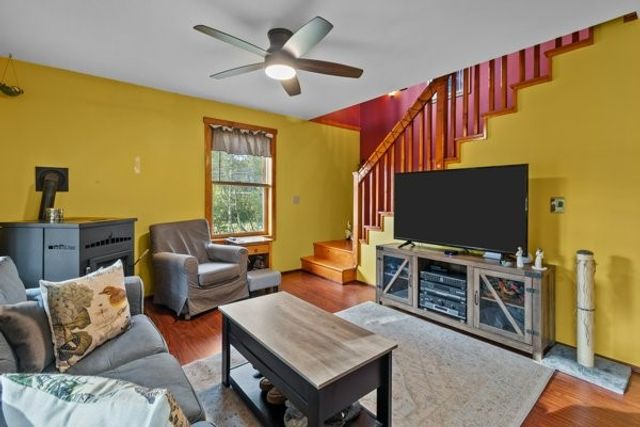 033 Alden Avenue, Portsmouth, RI 02872