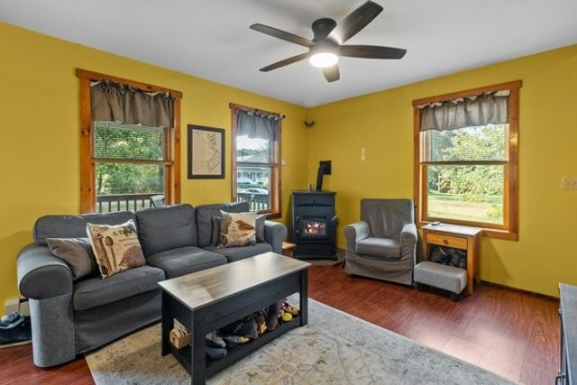 033 Alden Avenue, Portsmouth, RI 02872