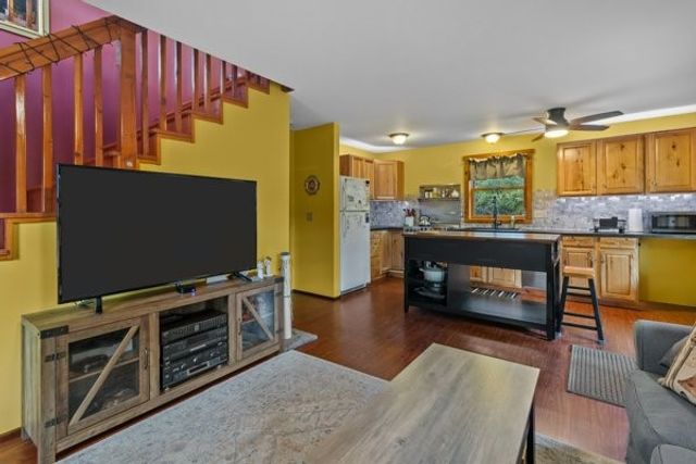 033 Alden Avenue, Portsmouth, RI 02872