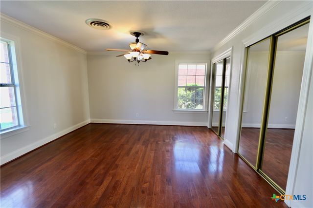 2131 Mountainview Drive, Waco, TX 76710