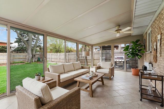 15120 Spruce Lane, Oak Forest, IL 60452