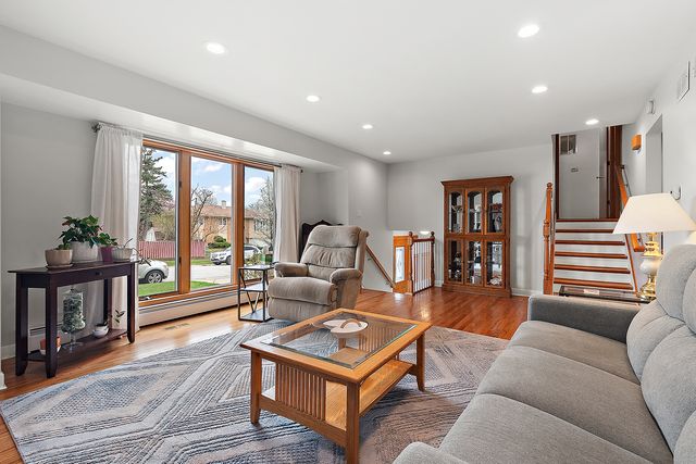 15120 Spruce Lane, Oak Forest, IL 60452