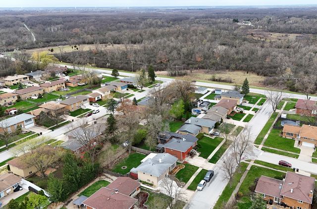 15120 Spruce Lane, Oak Forest, IL 60452