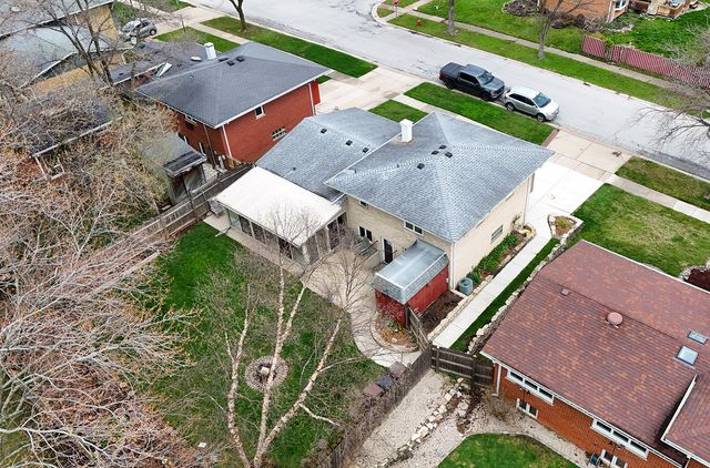 15120 Spruce Lane, Oak Forest, IL 60452