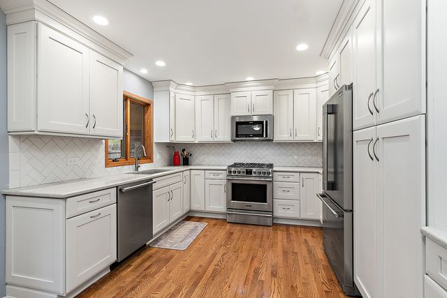 15120 Spruce Lane, Oak Forest, IL 60452